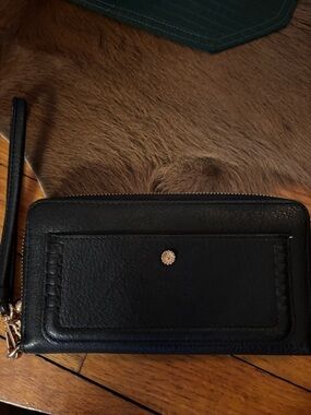 Lauren Conrad Black Wristlet